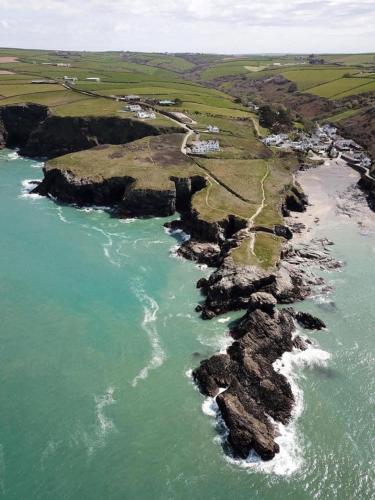 Port Gaverne Hotel - Best Hotels in Cornwall