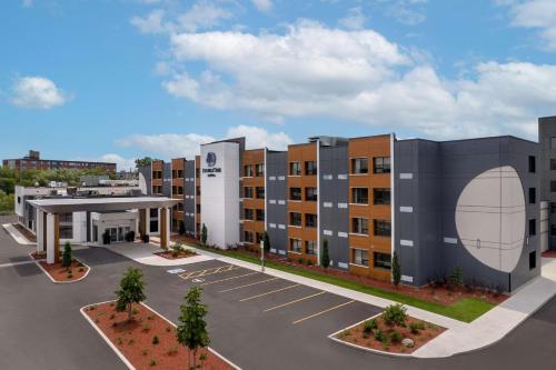 DoubleTree by Hilton Kingston - Newly Renovated - Best DoubleTree by Hilton Hotels in Ontario