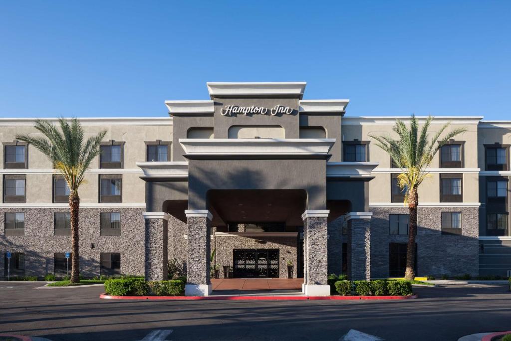 Hampton Inn Los Angeles Orange County Cypress - Best Parking Hotels in Anaheim-Disneyland, CA