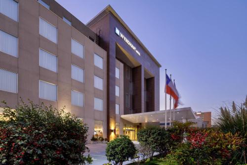 Wyndham Santiago Aeropuerto - Best Business Hotels in Santiago