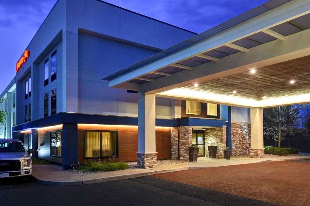 Hampton Inn White River Junction - Best Hilton Worldwide Hotels in Vermont