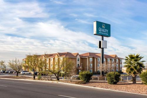 Quality Inn & Suites West El Paso I-10 - Best Pool Hotels in El Paso, TX