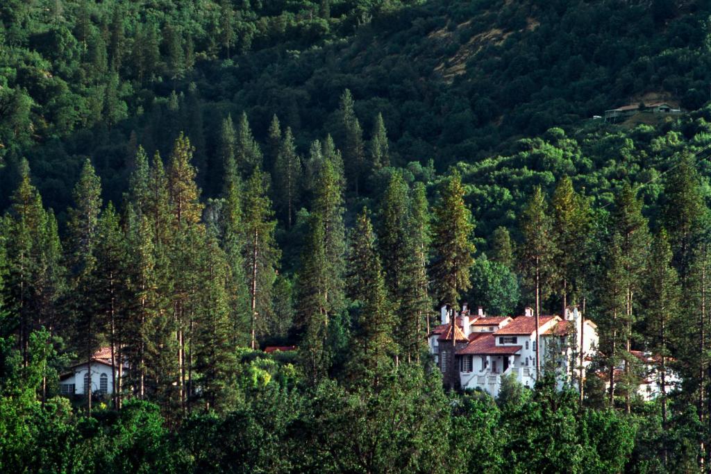 Château du Sureau - Best Honeymoon Hotels in California