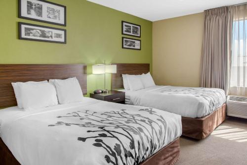 Sleep Inn & Suites Bakersfield North - Best Hotels with Free Breakfast in Bakersfield, CA
