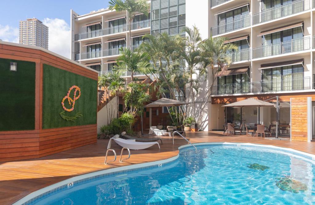 Polynesian Residences Waikiki Beach - Best Pet-Friendly Hotels in Hawaii