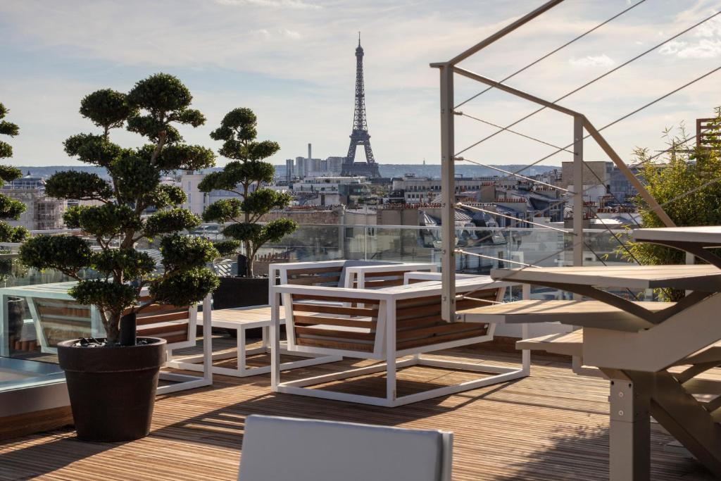 Hotel Bowmann - Paris Hotels with Pools