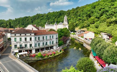 Hotel Restaurant Charbonnel - Best Hotels in Brantome