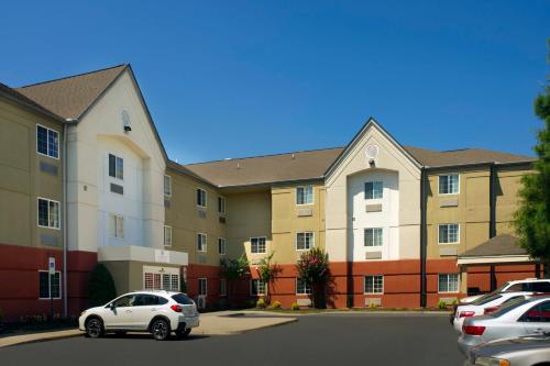 Candlewood Suites Richmond - South, an IHG Hotel