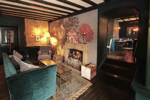 The Bull Hotel - Best Hotels in Gloucestershire