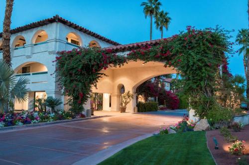 Best Western Plus Las Brisas Hotel - Best Hotels with Free Breakfast in Palm Springs, CA