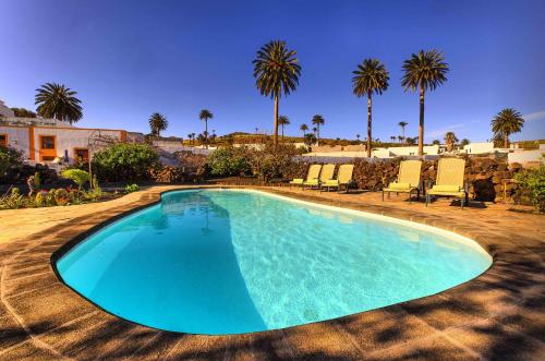 Casa Rural Villa Lola Y Juan - Best Hotels with Pools in Lanzarote