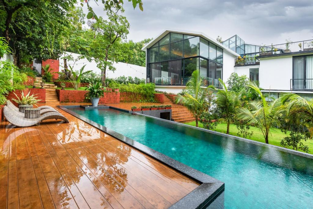 Glasshouse by The Project Cafe - Affordable Hotels in Goa
