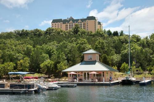 Chateau on the Lake Resort Spa and Convention Center - Best Hotels in Branson, MO