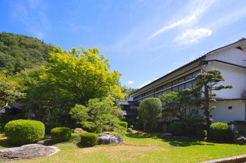 Tokiwa Bekkan - Best Hotels in Toyooka