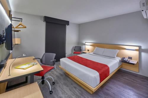 City Express by Marriott Queretaro - Best Hotels with Free Breakfast in Queretaro