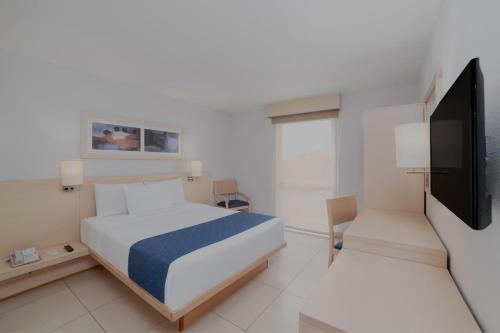 City Express by Marriott Minatitlán - Best Hotels with Free Breakfast in Southern Mexico
