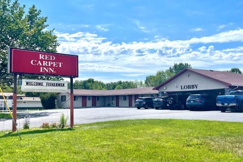 hotels with suites in Oswego