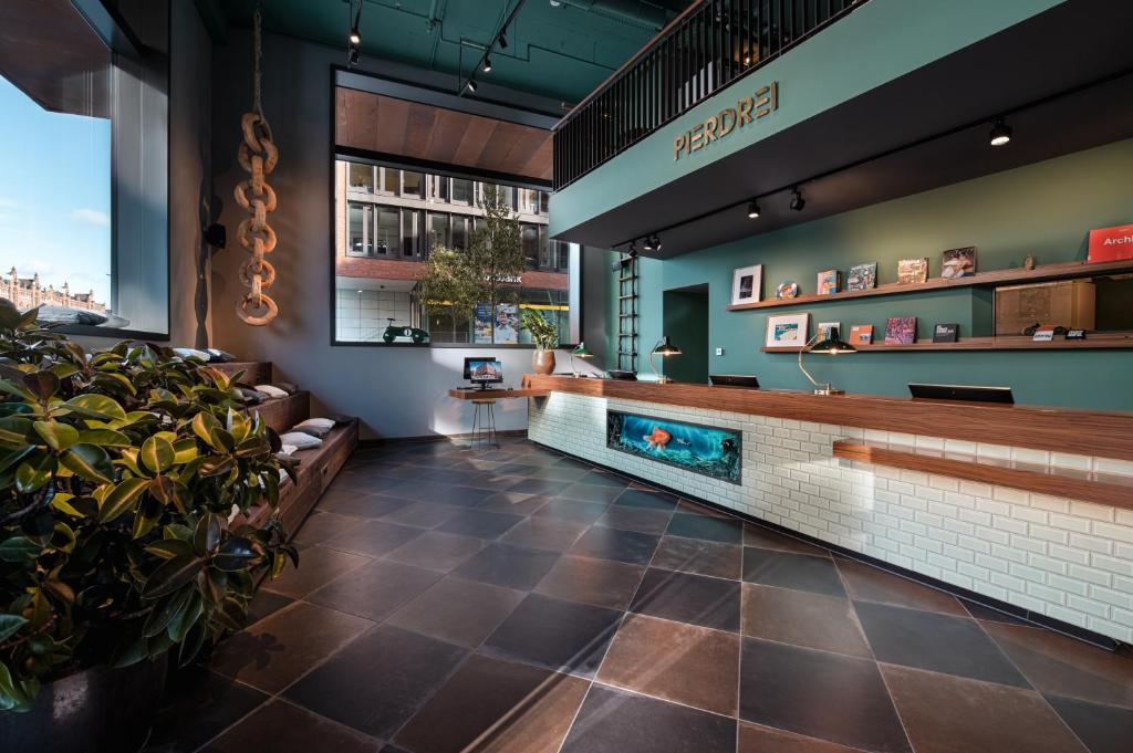 PIERDREI Hotel HafenCity Hamburg - Best Hotels in Hamburg