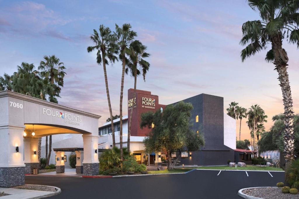 Four Points by Sheraton Tucson Airport - Best Hotels with Airport Shuttle Service in Tucson, AZ