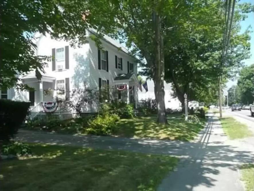 Topsides Bed & Breakfast - Best Hotels in New Hampshire