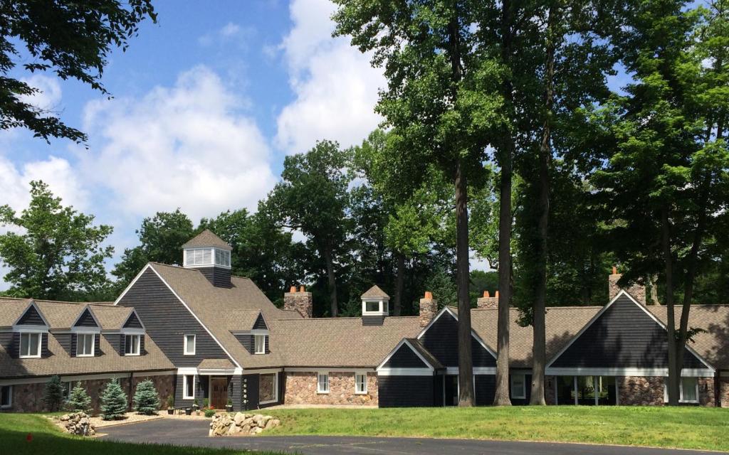 The Morris Estate - Best Hotels in Michigan