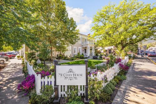 McCully House Inn