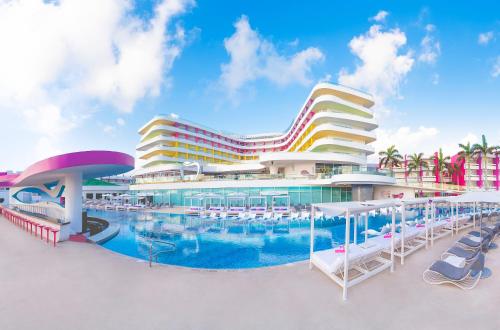 Temptation at The Tower Cancún Resort - All Inclusive - Adults Only - Best Hotels with Free Breakfast in Cancun