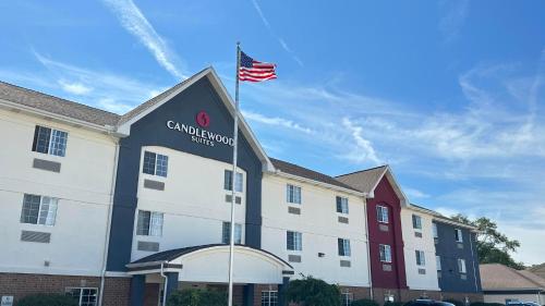 Candlewood Suites South Bend Airport by IHG - Best Parking Hotels in South Bend, IN