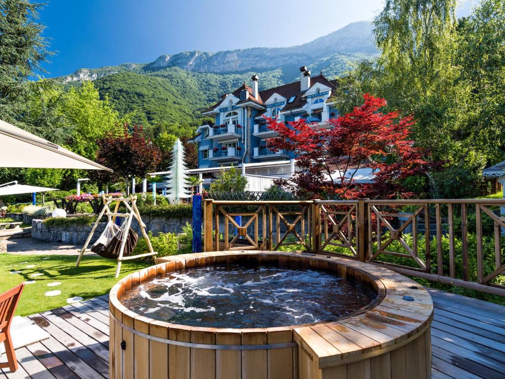 Hôtel Restaurant Yoann CONTE Bord du Lac - Best Hotels in Annecy