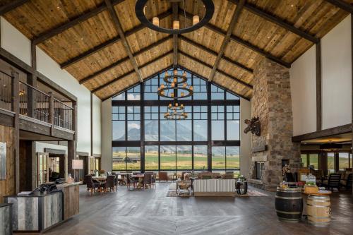 Sage Lodge - Best Hotels in Montana