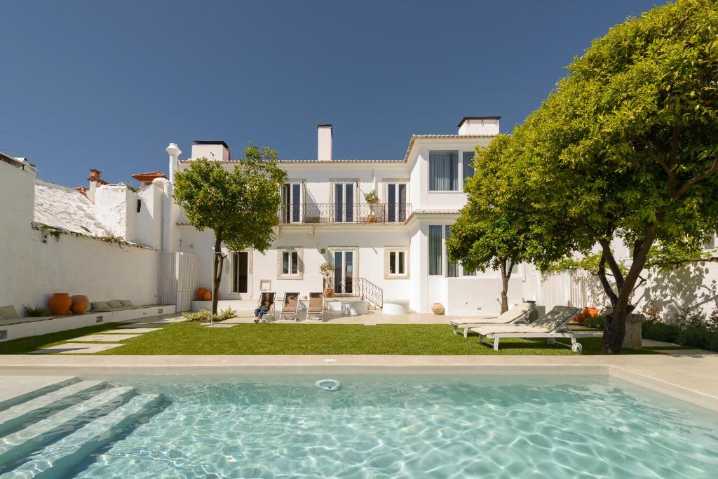 Dona Graca Lisbon Apartments - Best Hotels in Lisbon