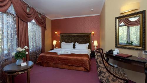 Kristel Hotel