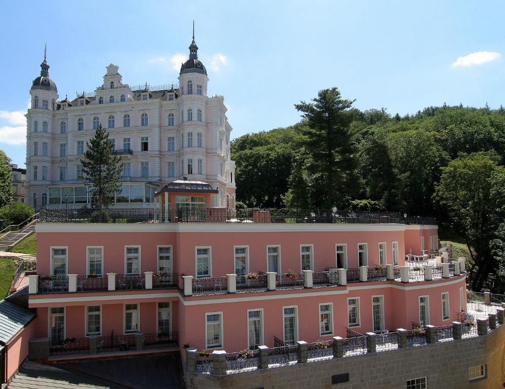 Bristol Georgy House - Best Fitness Hotels in Karlovy Vary