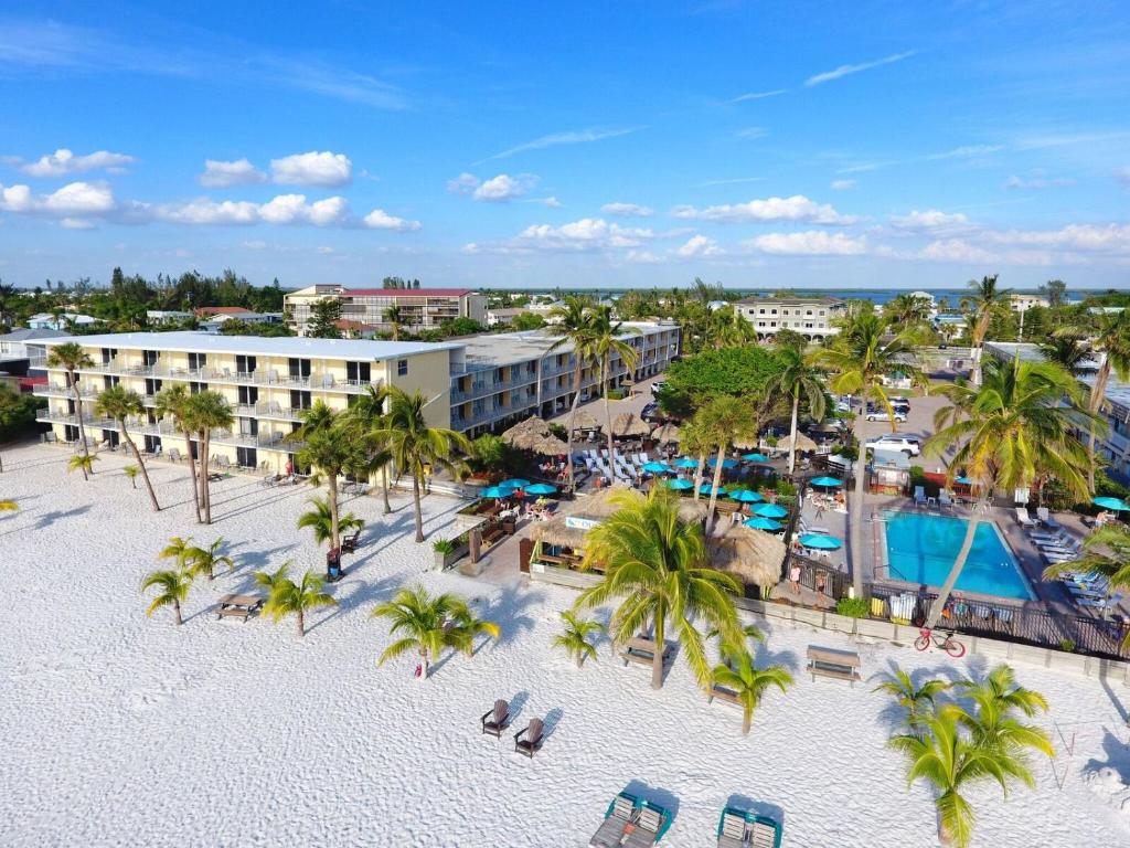 Outrigger Beach Resort - Best Beach Hotels in Fort Myers, FL