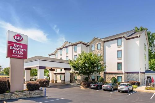 Best Western Plus Greenville South - Best Pool Hotels in Greenville, SC