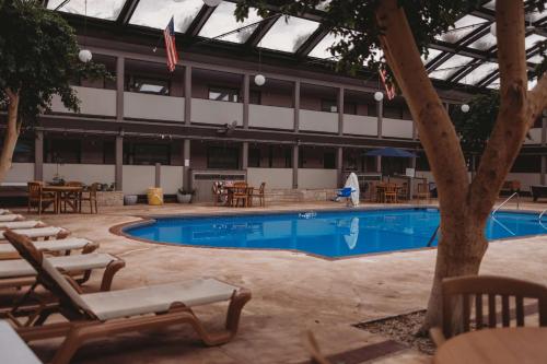 Clarion Inn