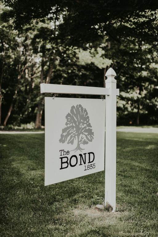 The Bond 1835 - Best Hotels in Skaneateles