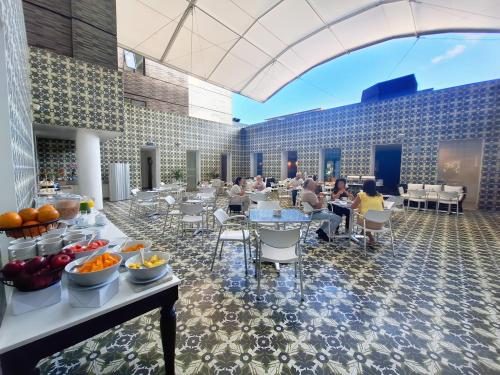 NM Lima Hotel - Best Hotels with Free Breakfast in Lima