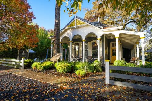 Brannan Cottage Inn - Best Hotels in Calistoga