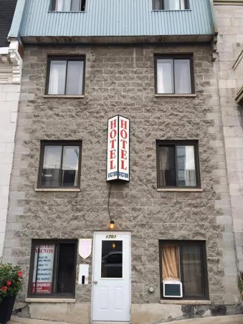 Hotel Victor - Best Hotels with Free Breakfast in Canada