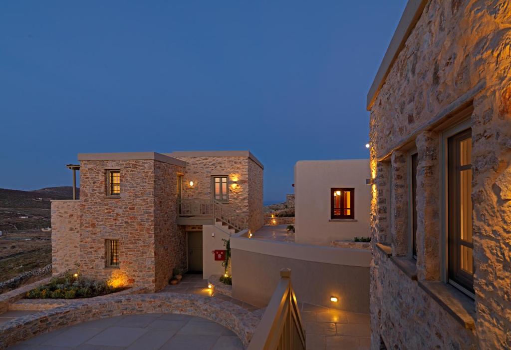 Themonies Luxury Suites - Best Hotels in the Cyclades