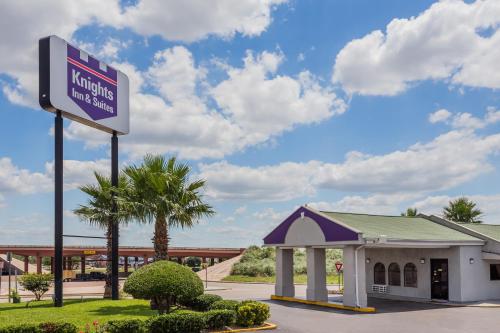 hotels with suites in Waco