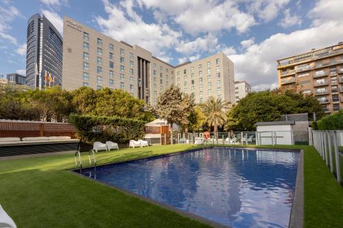 Primus Valencia - Best Pool Hotels in Valencia
