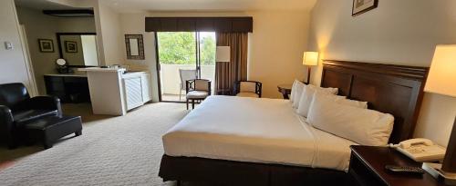 Adobe Inn - Best Parking Hotels in Monterey, CA
