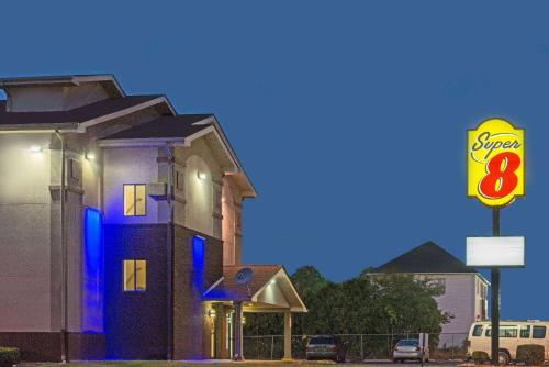hotels with suites in Wilmington