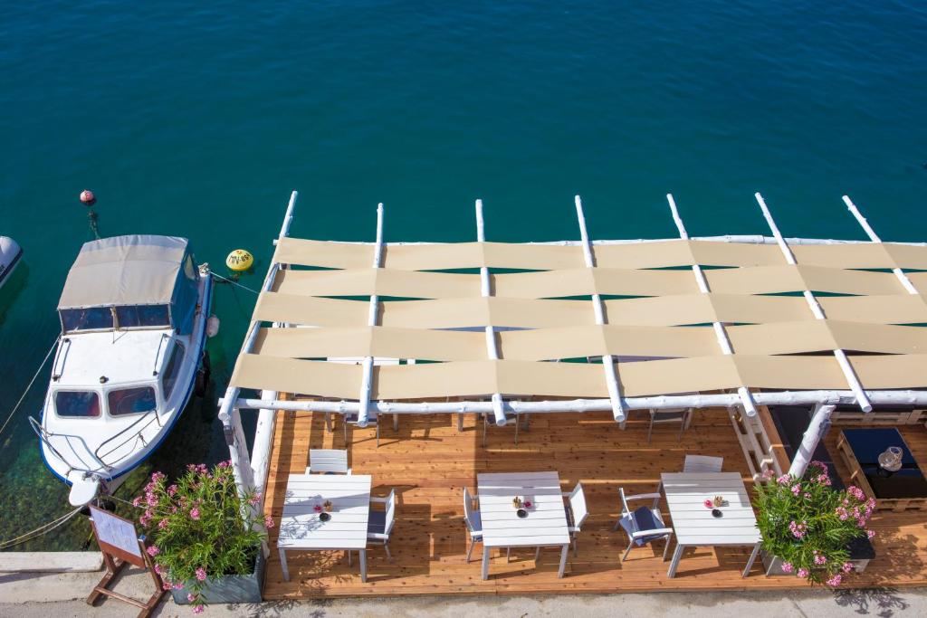 Olife Guesthouse - Best Hotels in Brač