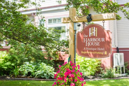 The Harbour House - Best Hotels with Free Breakfast in Prince Edward Island