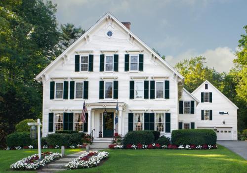 Camden Maine Stay Inn - Best Hotels in Camden