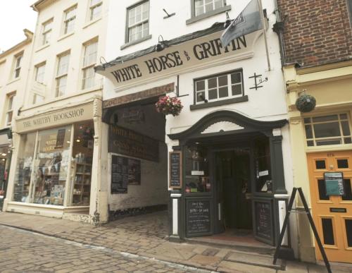 White Horse & Griffin - Best Hotels in Whitby