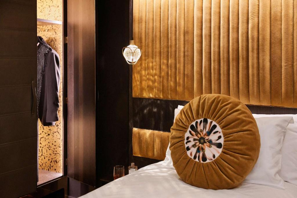 QT Perth - Best Hotels in Perth